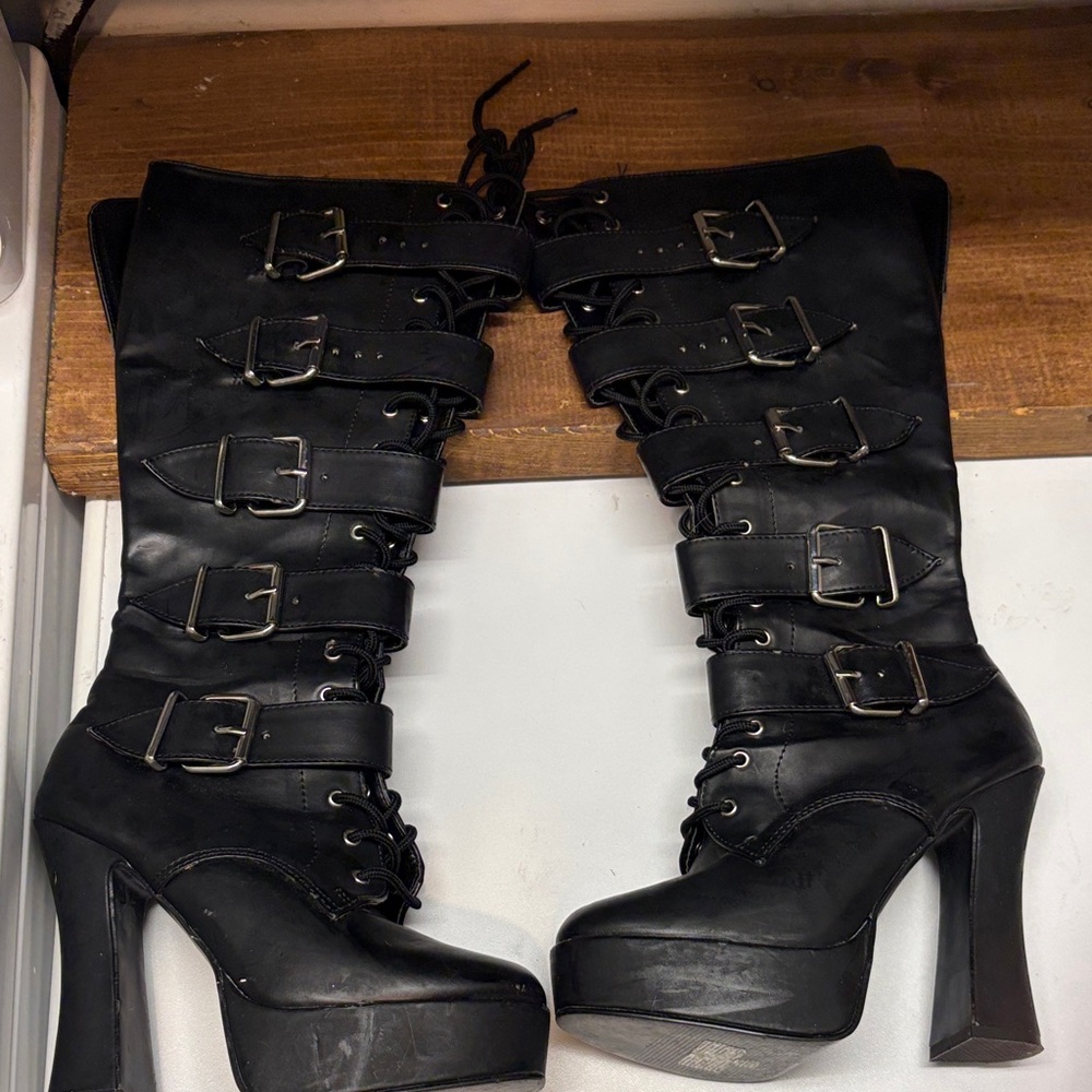 Sleek Black Multi-Buckle Heeled Boots
